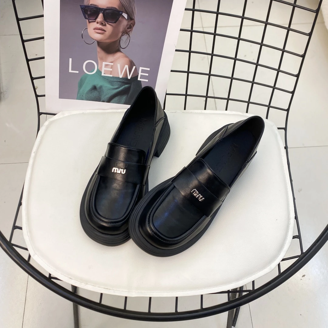 2024新款英伦风复古厚底黑色小皮鞋女春秋百搭乐福鞋学院风JK单鞋