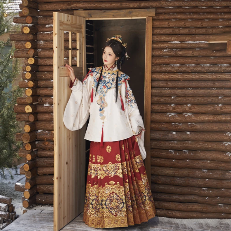 揽风华 新款上新 瑞蛇添福原创织金马面裙2024新款