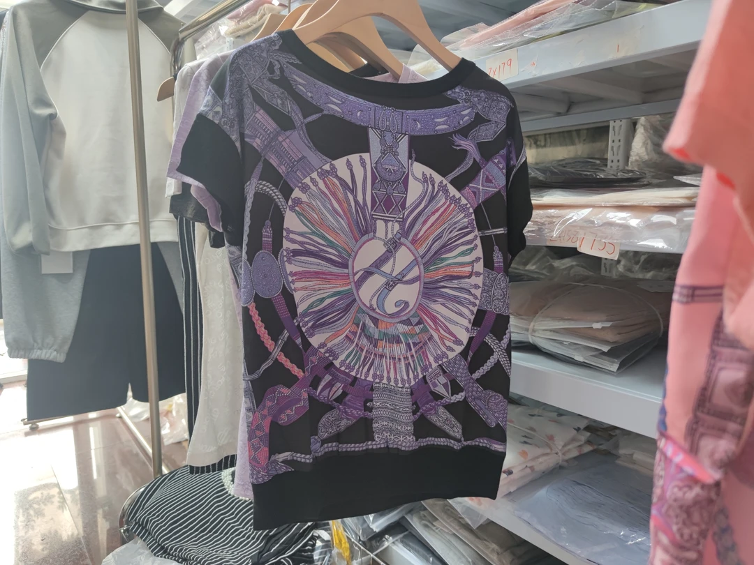 秋款休闲百搭印花大码T恤