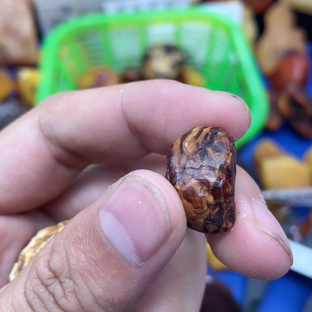 【闪购商品】定制琥珀未镶嵌前***_