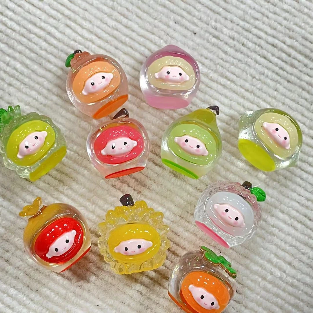 【对对碰】夜光水果小妹树脂盲盒摆件