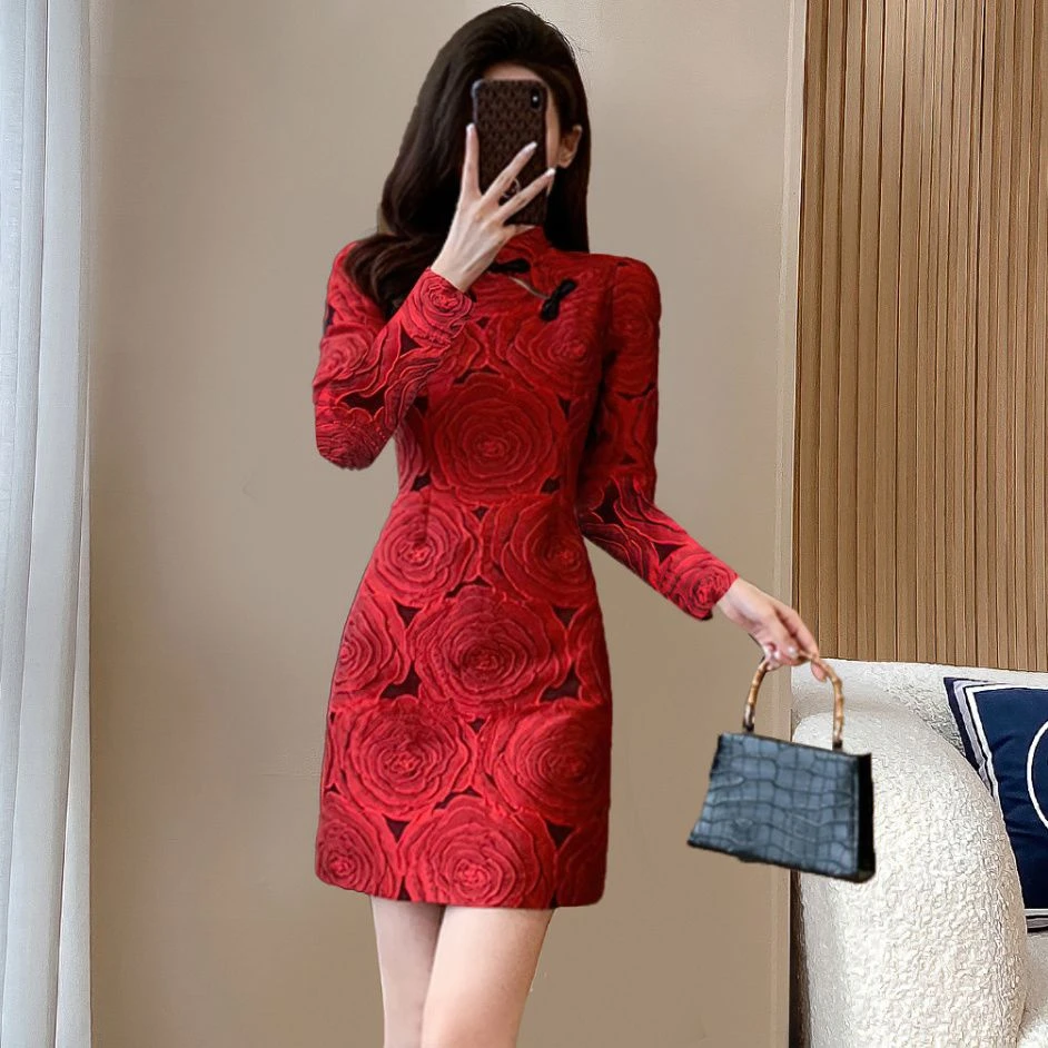 高级感红色旗袍连衣裙2024新年女装国风中式晚礼服裙轻奢高端小众