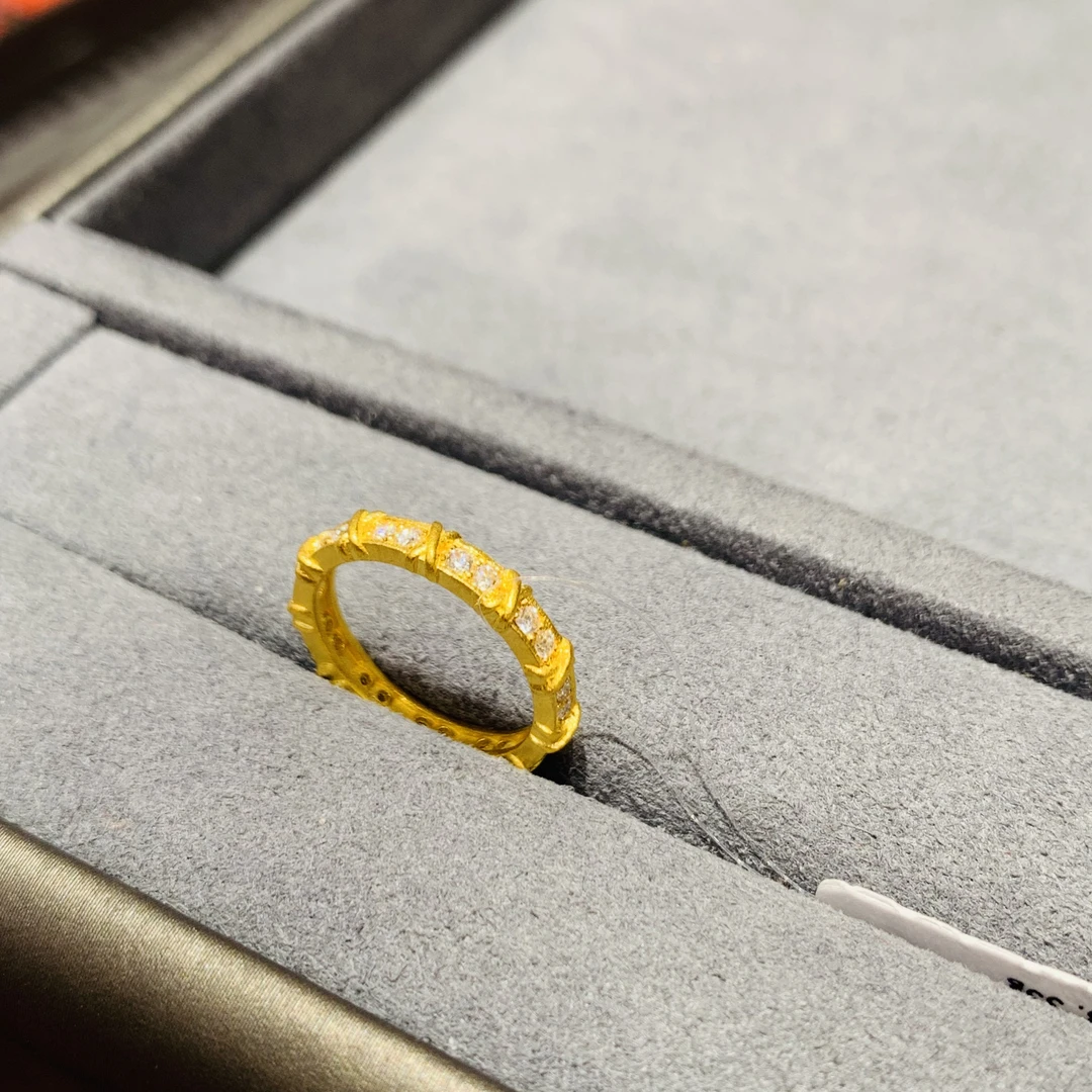 《禧缘黄金》足金999 足金T家莫桑戒指