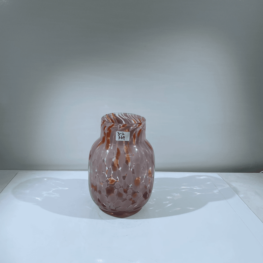 [色彩]现代简约粉色波点绿植花卉花瓶桌面装饰J562