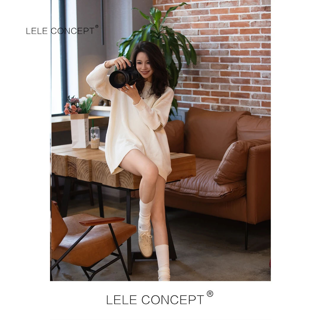 LELE CONCEPT｜秋款白色时尚袖口拉链法式毛衣S0534