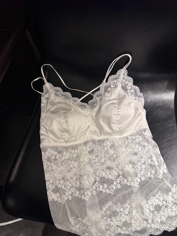 『PEACHZHOU』缎面拼接蕾丝花边背心轻熟洋气显瘦美背外穿吊带上衣