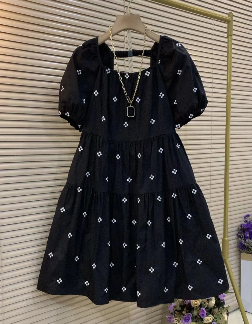 欧货时尚气质高雅显瘦连衣裙方领连衣裙宽松连衣裙碎花洋气夏季