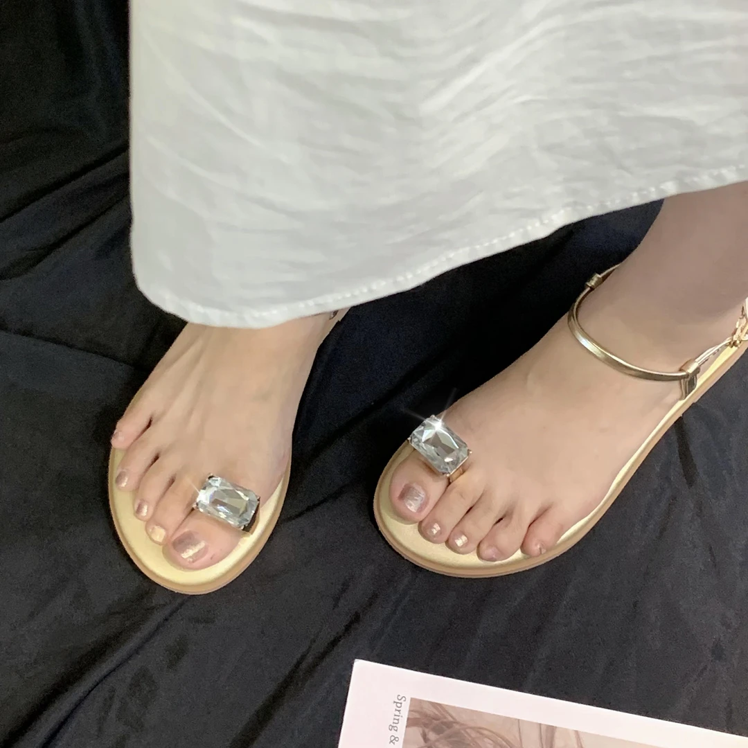 【阿水女鞋】软底鸽子蛋坡跟凉拖鞋女外穿新款蝴蝶夹趾沙滩凉鞋小码