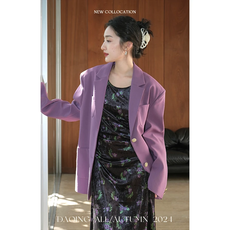 许大晴【紫棠】经典复古廓形金扣平驳领气质西装 D6541