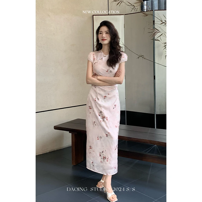 许大晴法式优雅收腰褶皱设计感印花连衣裙气质女 D8764