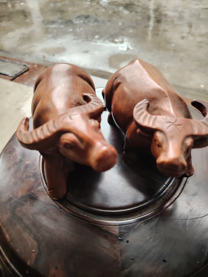 纯手工制造木小牛