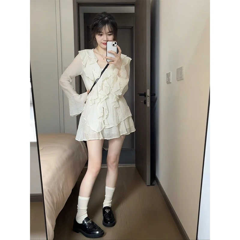 荷叶边套装女2025夏季新款设计感小众收腰衬衫上衣阔腿短裤两件套