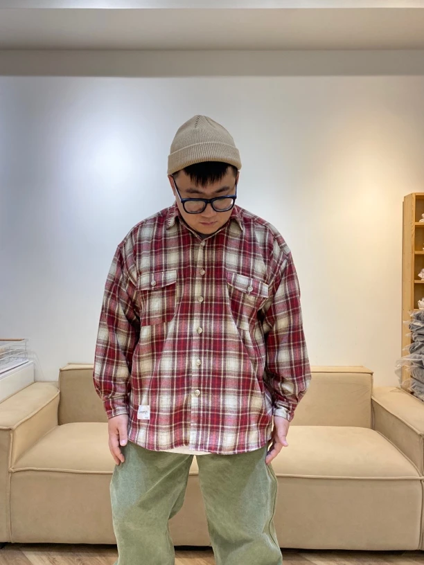 胖六同款-复古绿色格子长袖衬衫手工刺绣多口袋外套百搭宽松衬衣