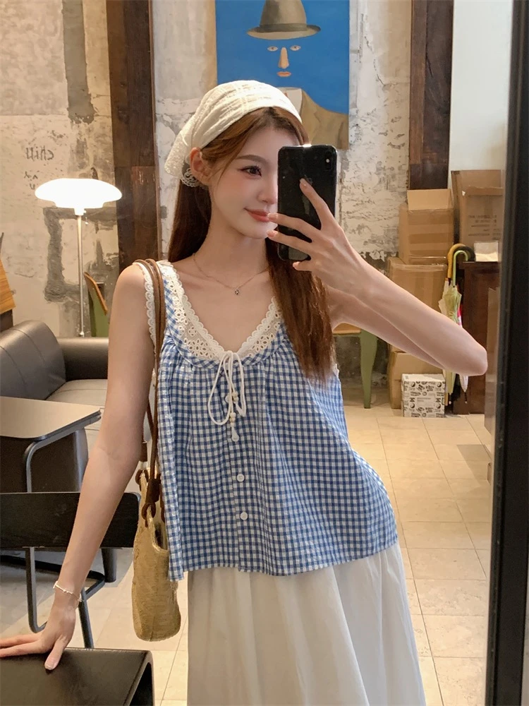 韩系甜美蕾丝拼接吊带背心女2025夏新款格子系带无袖设计感上衣