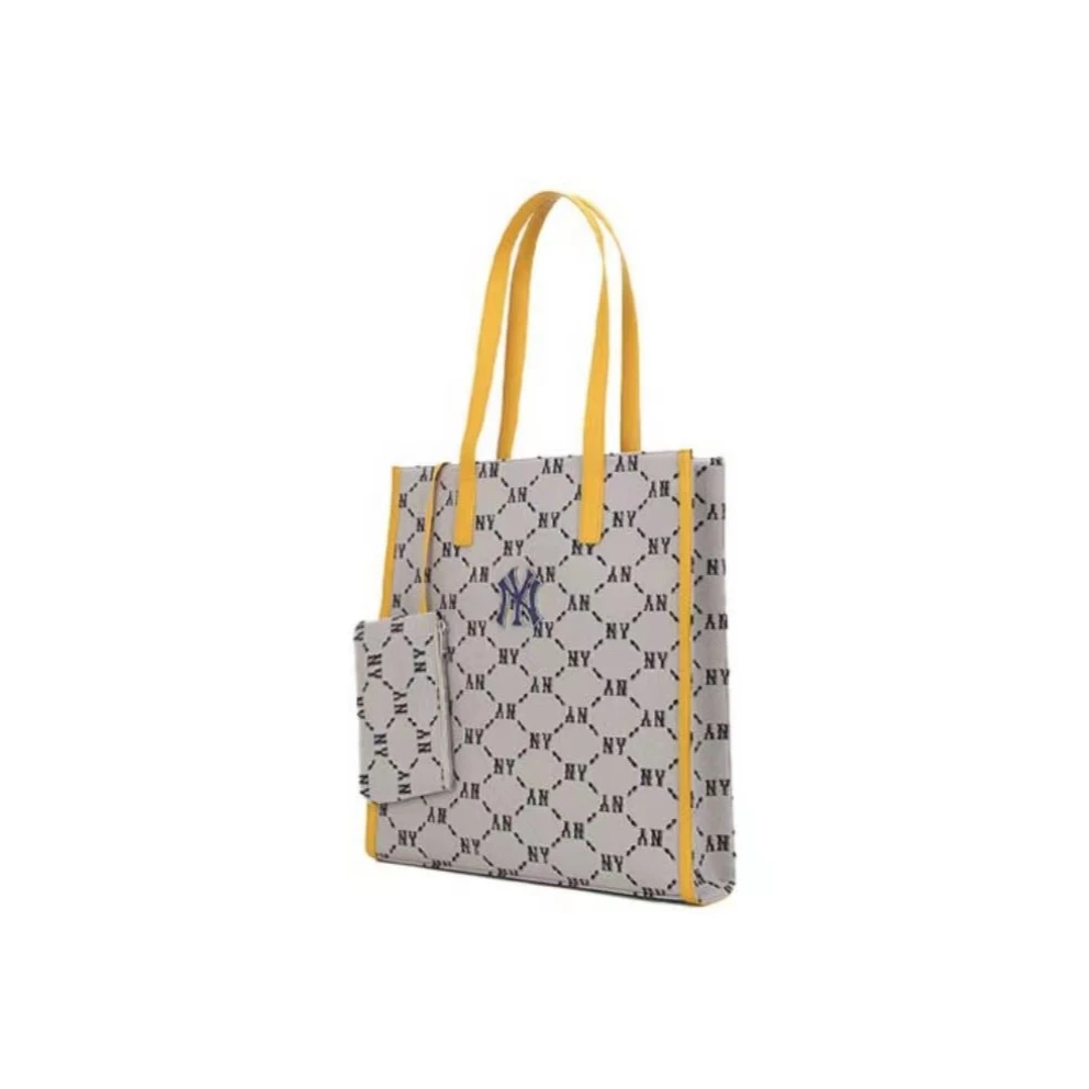 MLBMonogram系列 复古老花满印字母大Logo纽约洋基队大容量托特包