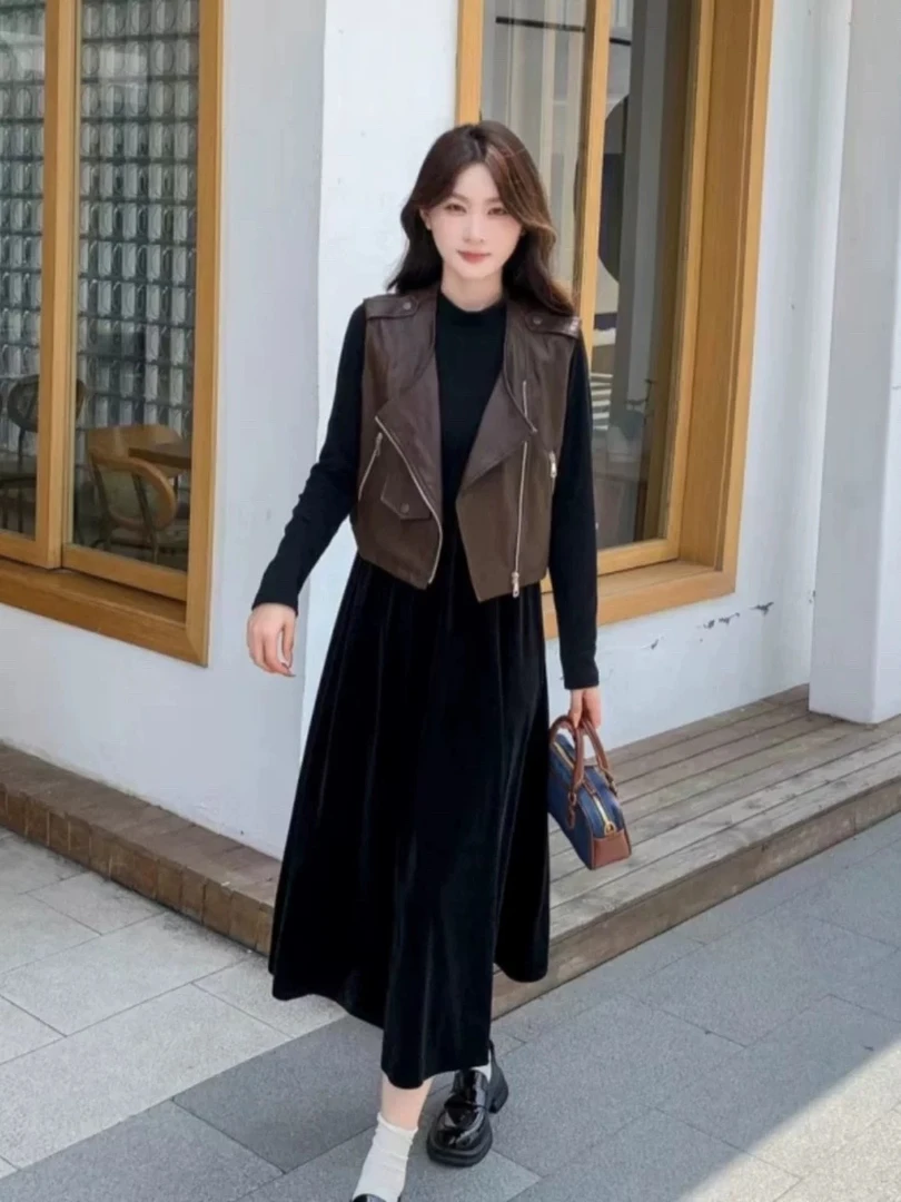 813 秋季新款女休闲气质显瘦打底连衣裙皮马甲两件套装