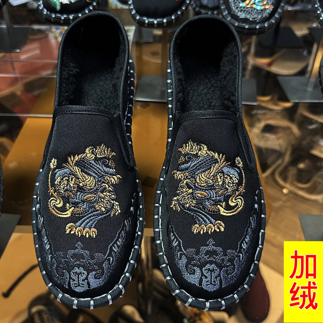 手工老北京布鞋男刺绣薄绒保暖鞋一脚蹬加绒棉鞋舒适防滑休闲鞋子