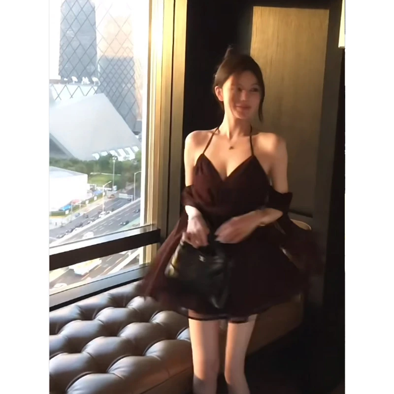 法式气质性感挂脖雪纺吊带连衣裙女收腰显瘦纯欲辣妹露肩a字短裙