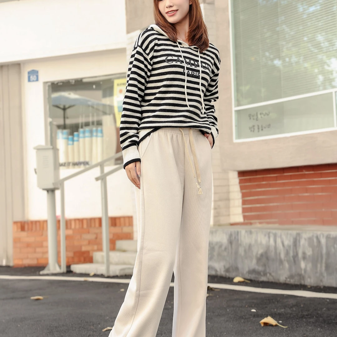 96千喜四季2399加绒升级拽拽直筒裤百搭休闲针织时尚外穿宽松秋冬