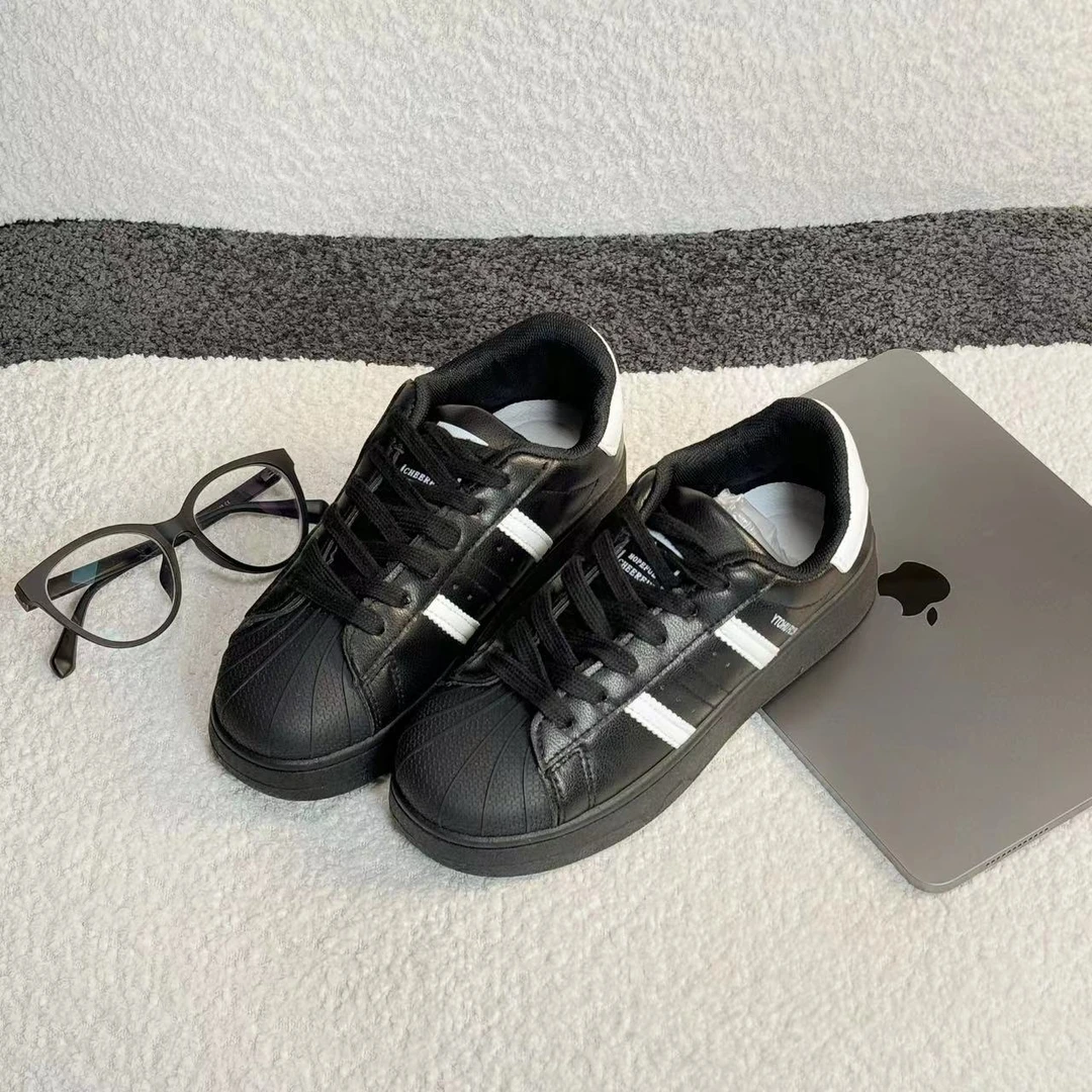 奶油软底贝壳头小白鞋女ins潮2025春季新款学生平底透气百搭板鞋