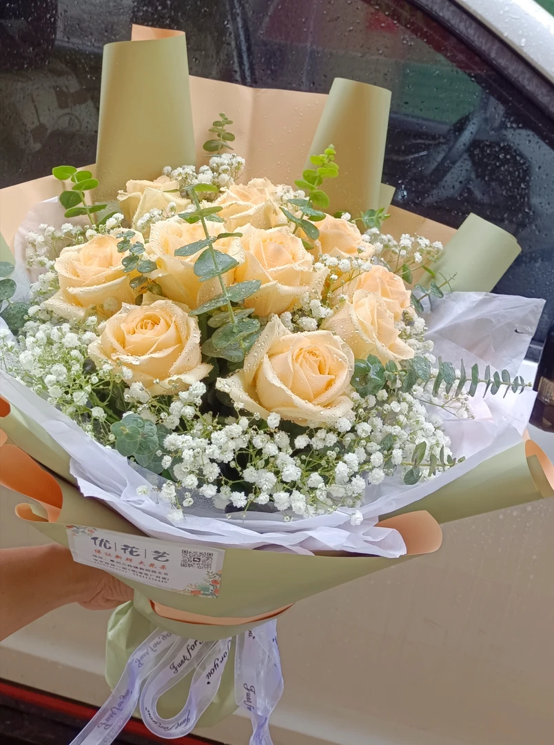 七夕花束11朵香槟玫瑰送女友鲜花新鲜花朵礼物