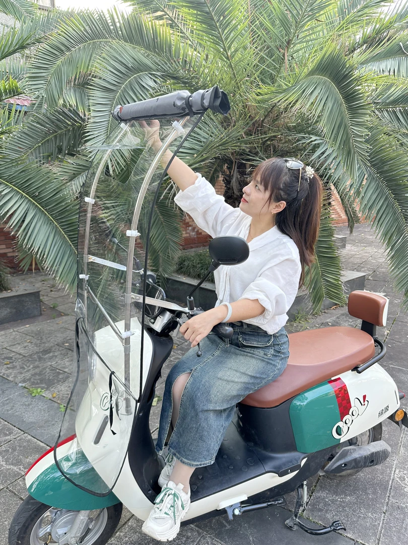 电动车雨棚电瓶车摩托车伸缩防晒雨棚电动车遮雨棚蓬折叠移动伸缩