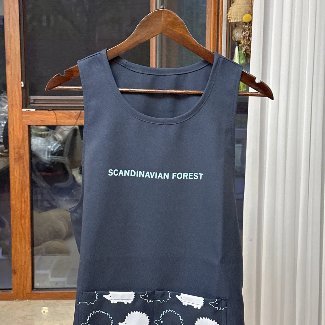 【藏青色】小刺猬圆领无袖围裙