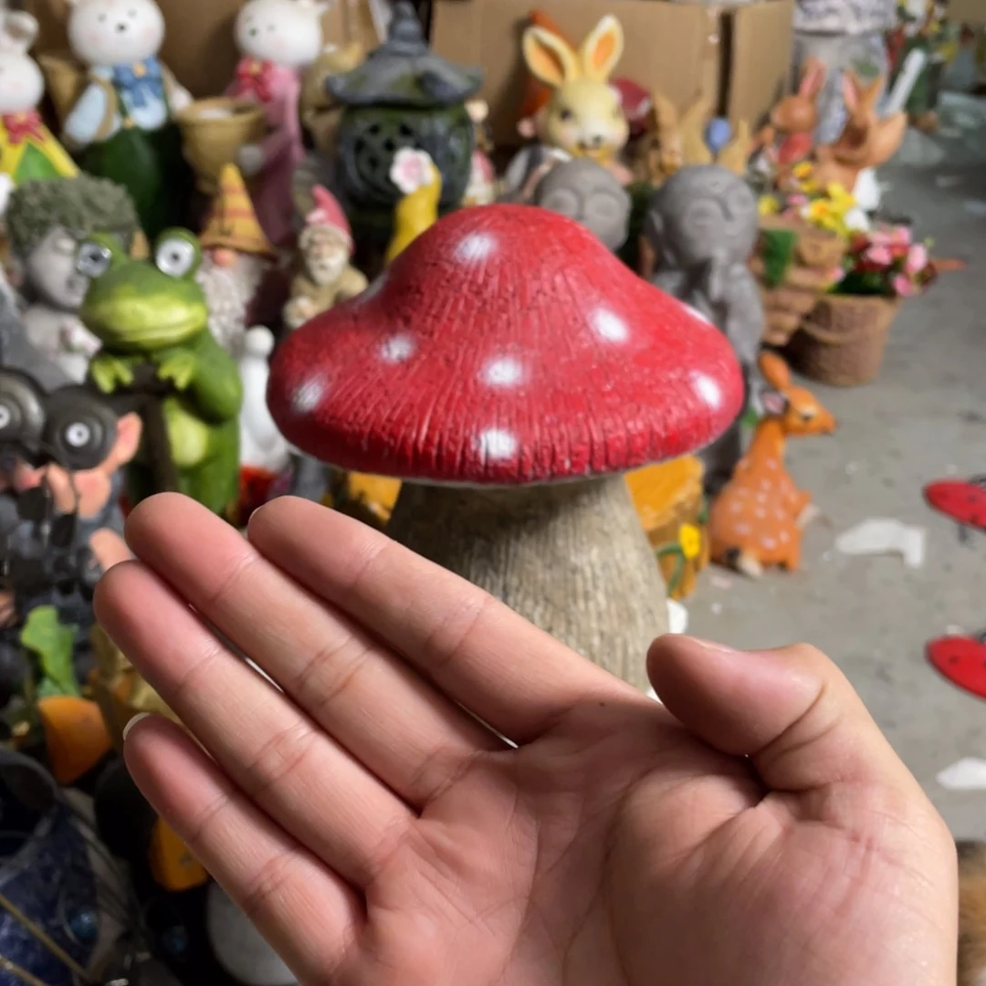 【闪购商品】树脂中号红色蘑菇摆件