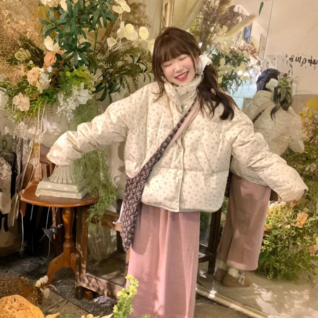 2024年碎花棉袄女短款冬季新款甜美小个子立领奶呼呼加厚面包服潮