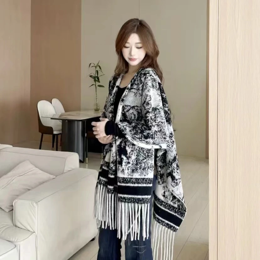 【东方美学】水墨斗篷披肩女新国风中式高级感仿羊绒秋冬搭配轻奢风