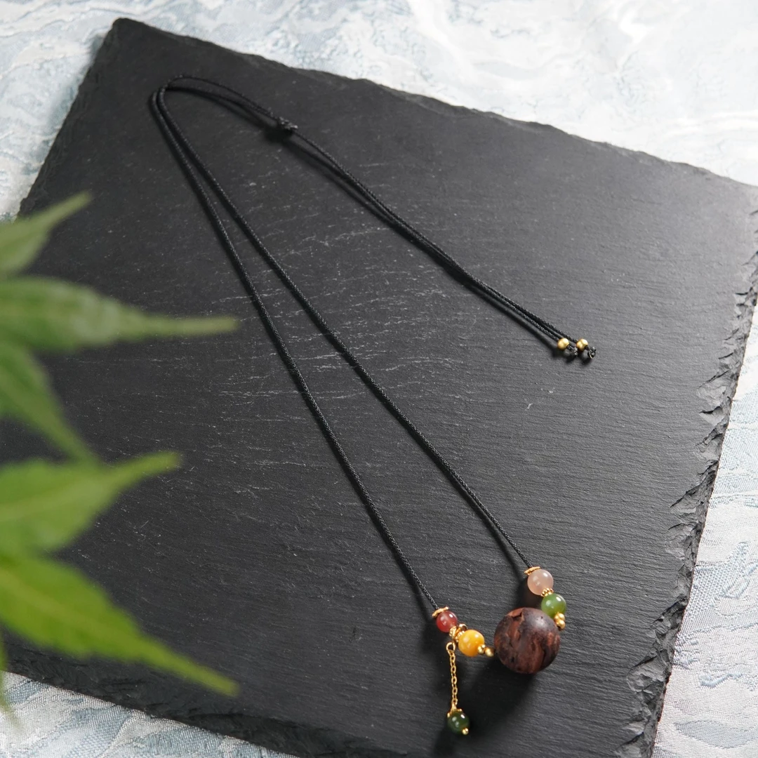 流浪地球 天然黄金甲降真香15mm顶珠+蜜蜡、和田玉、南红项链