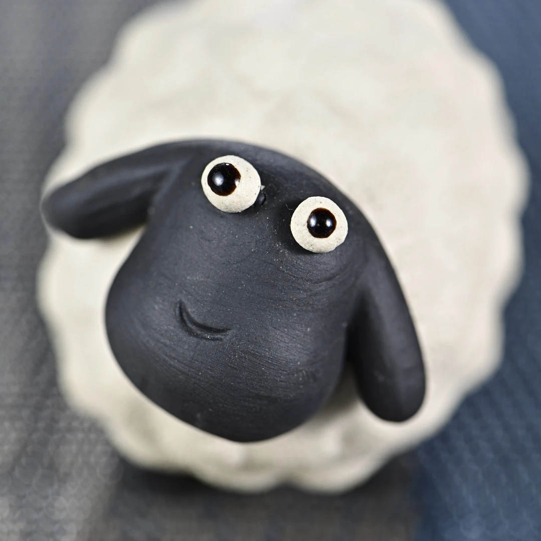 原矿紫砂可爱小羊 茶宠小绵羊雕塑 茶道配件茶玩 生肖手工摆件