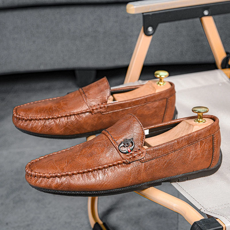 唐戈2024年春季男士豆豆鞋软底潮鞋英伦风潮流百搭驾车鞋休闲皮鞋