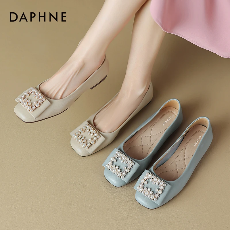 达芙妮真皮单鞋女2025夏季新款低跟平底浅口舒适妈妈鞋软底鞋子女