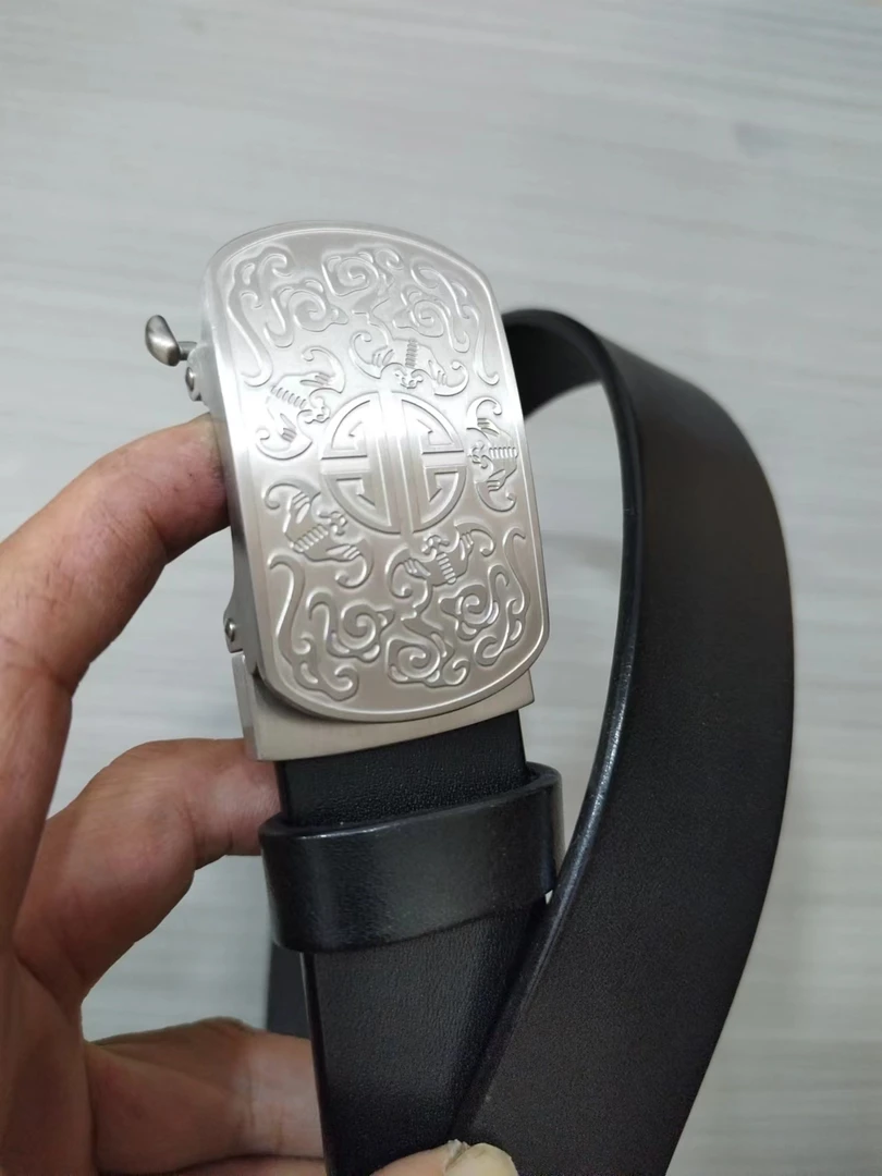 实心头层牛皮十实心内穿无牙无孔扳机不锈钢自动扣，