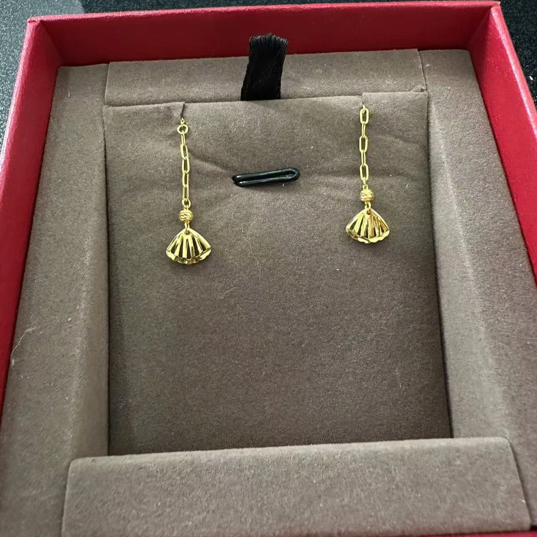 Chow Tai Seng/周大生镂空小贝壳足金耳线 1.39g 132号