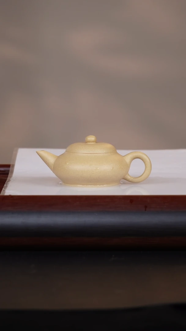 【闪购商品】紫砂茶壶  台西本绿 水平 115CC