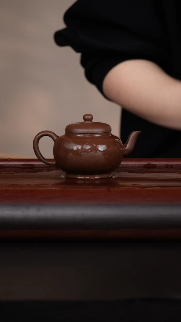 【闪购商品】紫砂茶壶 宫灯 紫玉金砂 150cc
