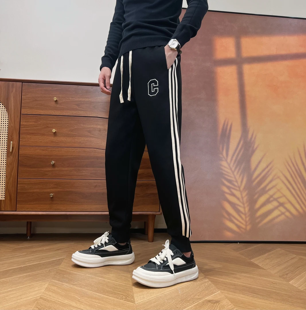 《 余火火潮牌男装专属》秋季新款时尚休闲字母C设计男女同款长裤