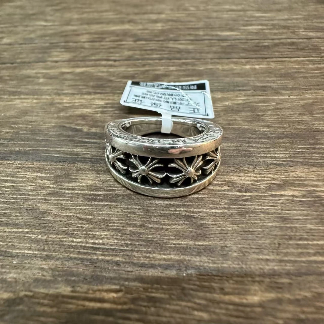 Chrome Hearts 克罗心 V字十字花戒指 7码/99新/无配件