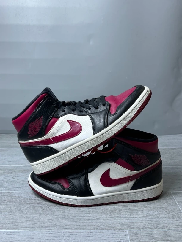 44码 9新/air jordan1黑白红/板鞋 公价1069