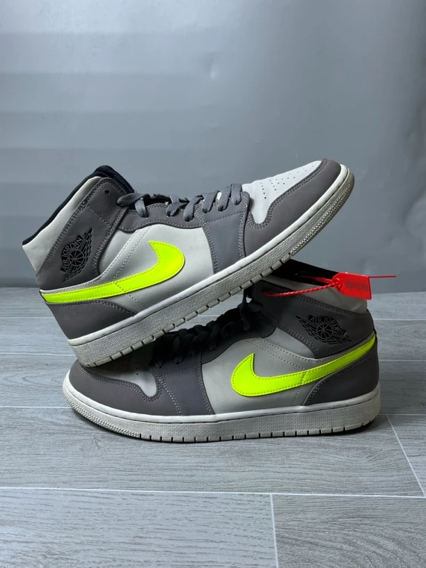 44.5码 9新/air jordan1灰绿/板鞋 公价1579
