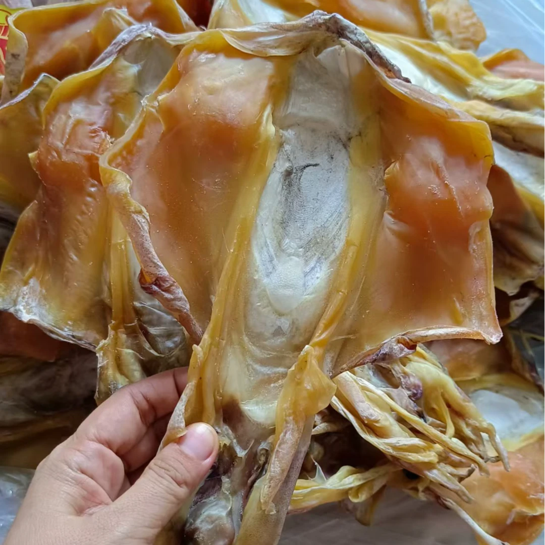 北海本港墨鱼干大中小都有新鲜味道好