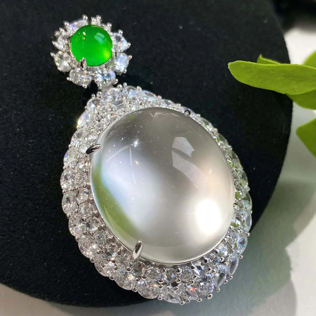 VISING天然石英质玉水沫子巨蛋鸽子蛋吊坠百搭时尚 23102001S