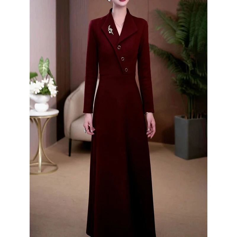 优雅贵夫人洋气时尚长袖连衣裙2026春冬新款气质显瘦收腰遮肉长裙