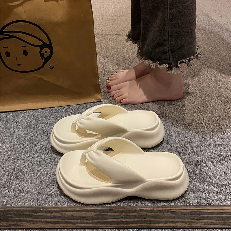 洁丽雅时尚厚底人字拖外穿防滑高档户外海边沙滩舒适柔软凉拖鞋女