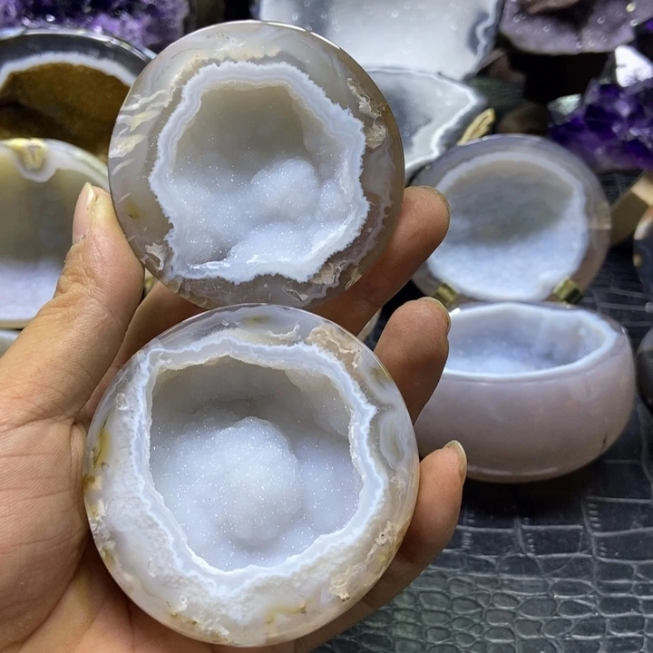 水晶聚宝盆未镶嵌