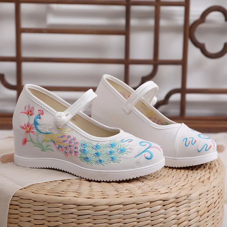 【雀如意】民族风绣花鞋女古风内增高汉服鞋广场舞女单鞋旗袍鞋