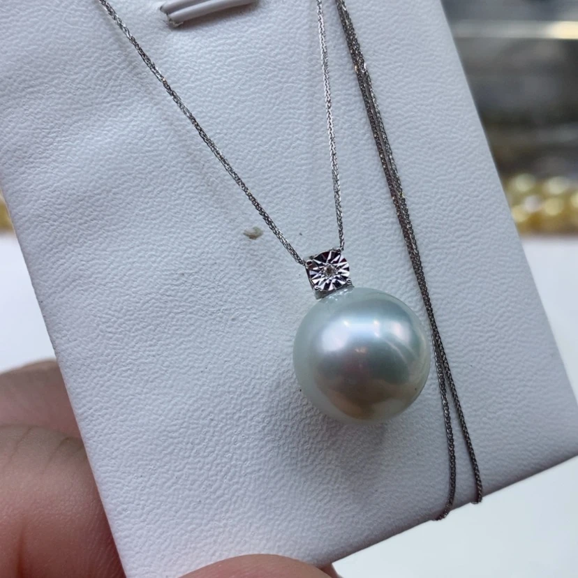 【闪购商品】海水珍珠颈饰18K金镶嵌
