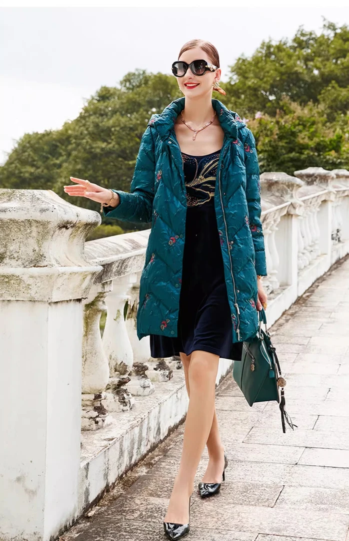 Y30916中年妈妈洋气羽绒服中长款保暖冬装鹅绒服时尚带帽减龄显瘦